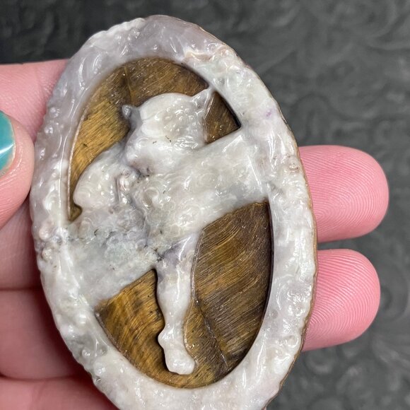Leopard in a Tree Carved Chalcedony On Tigers Eye Cabochon Pendant Bead Mini Art - Picture 3 of 8